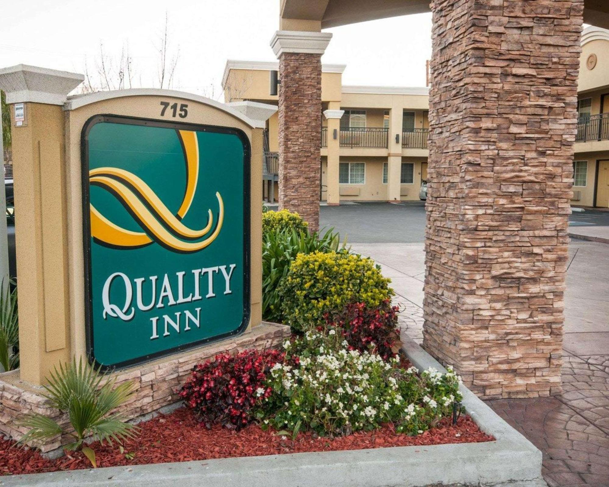 Quality Inn Near Chico State Exterior photo