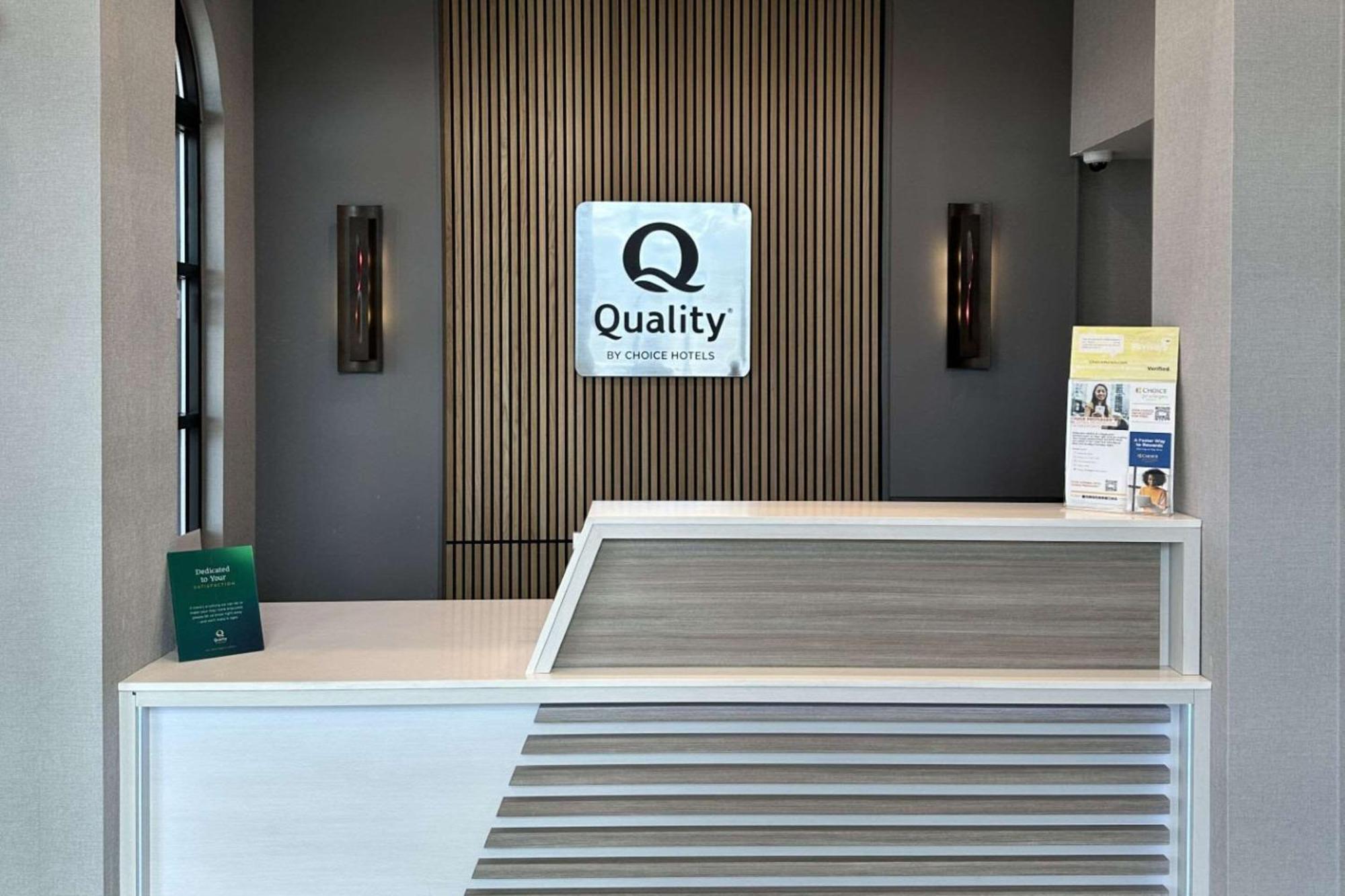 Quality Inn Near Chico State Exterior photo